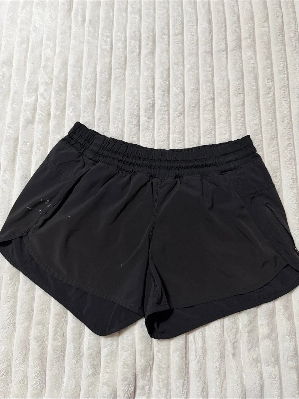 Lululemon Tracker Shorts | Size 8